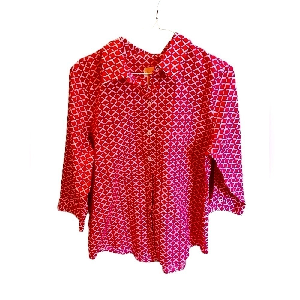 Chicos Size Medium No Iron Button Down Shirt pink White Geometric Collar